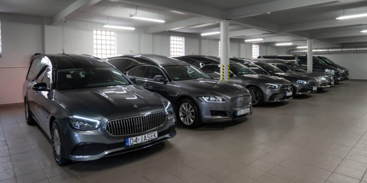 Godny Transport Zmarłych: Szacunek i Wsparcie w Trudnych Chwilach - Wiadomości transport zmarlych